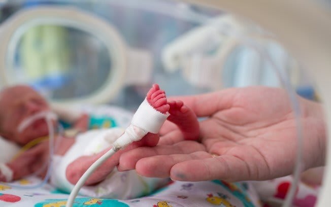 Sempre que disponíveis, medicamentos industrializados devem ser priorizados em ambientes de terapia intensiva neonatal